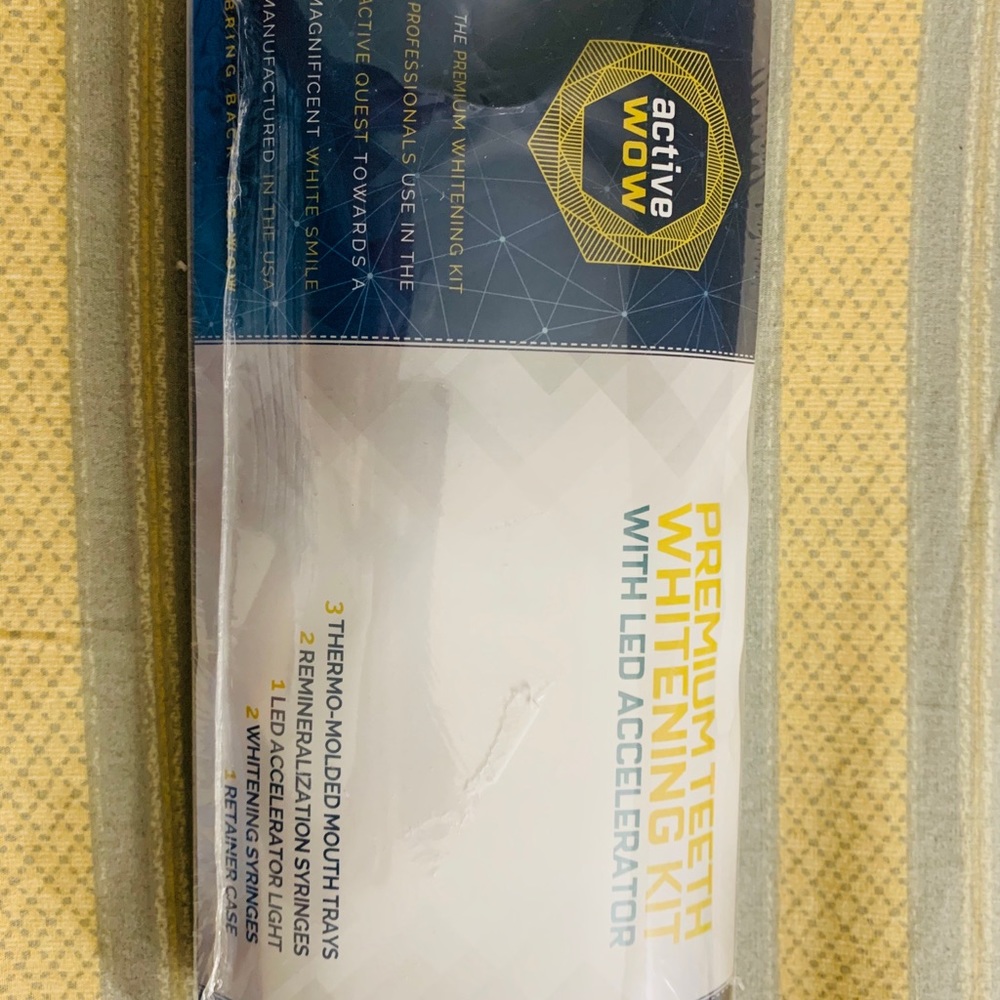 Teeth whitening kit